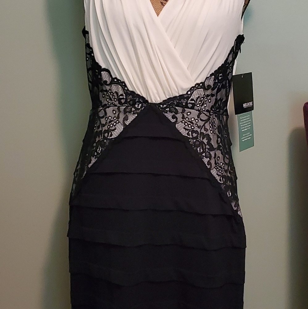 Dress - Picture 2 of 3
